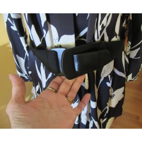 Lafayette 148 New York Silk Black & White Floral Tunic Blouse With Belt Size 8 - Picture 3 of 7